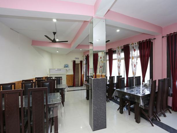 Imagen del bar/restaurante del Hotel OYO 23298 Uttaranchal Inn. Foto 4