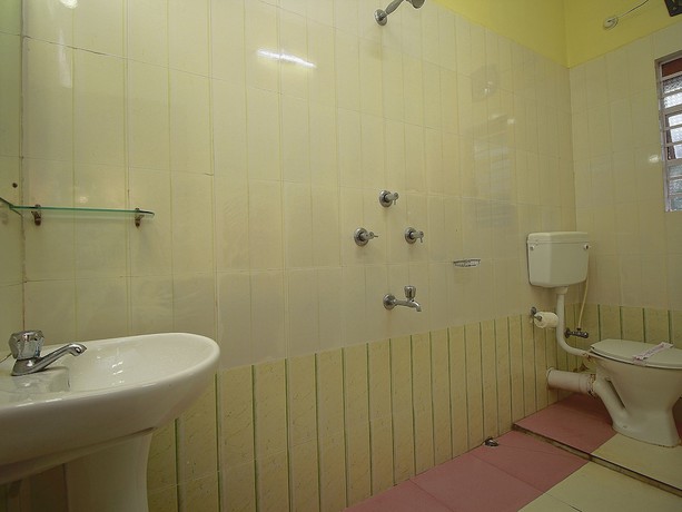 Imagen de la habitación del Hotel OYO 23390 Ruposhi Bangla Eco Resort. Foto 9