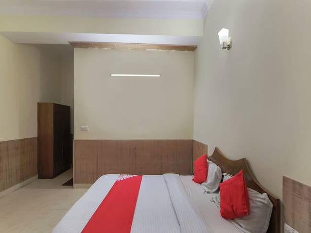 Imagen de la habitación del Hotel OYO 23584 Ivy Resort. Foto 13