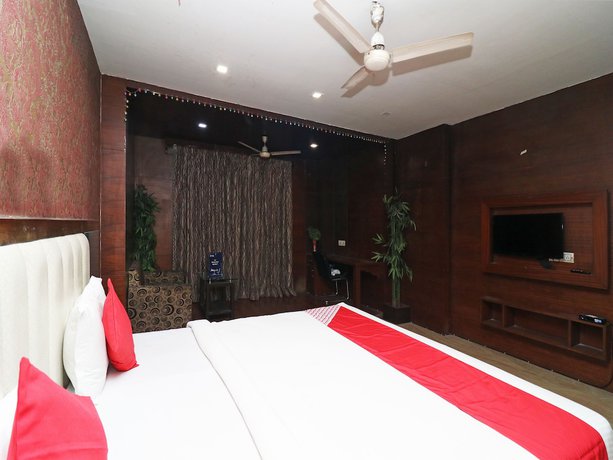 Imagen de la habitación del Hotel OYO 23595 Tajway Inn. Foto 2