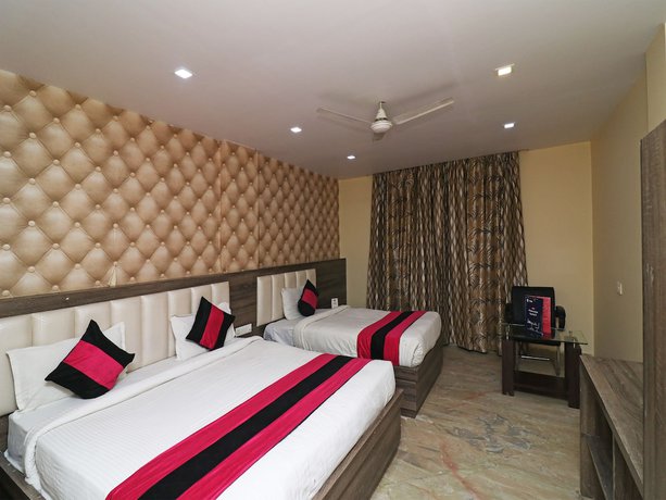 Imagen de la habitación del Hotel OYO 23595 Tajway Inn. Foto 6
