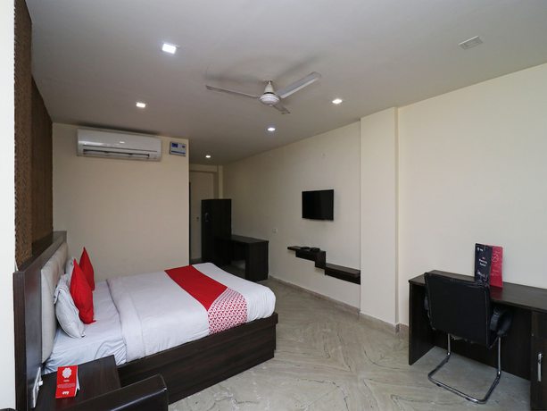 Imagen de la habitación del Hotel OYO 23595 Tajway Inn. Foto 13