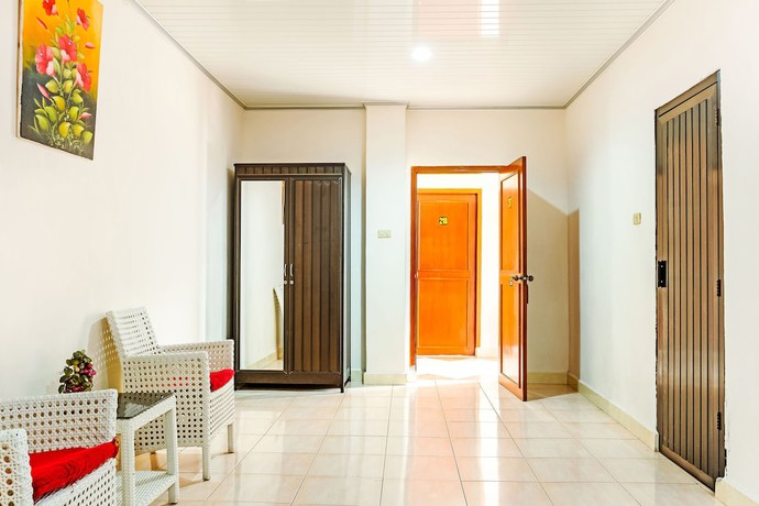 Imagen de la habitación del Hotel OYO 2382 Wisata. Foto 15