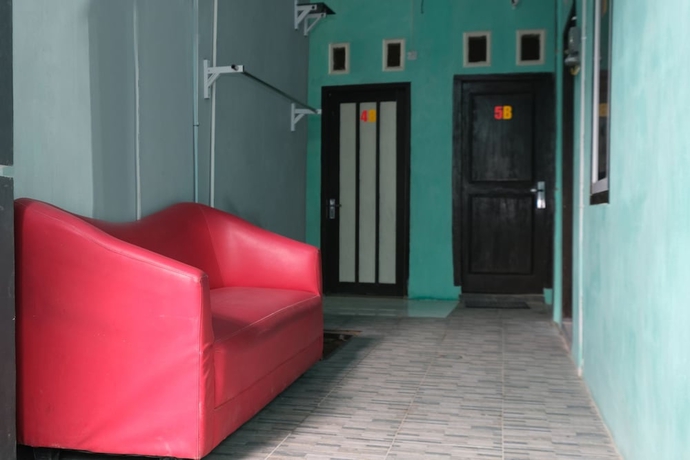 Imagen de los interiores del Hotel OYO 2389 Kostel 99. Foto 19