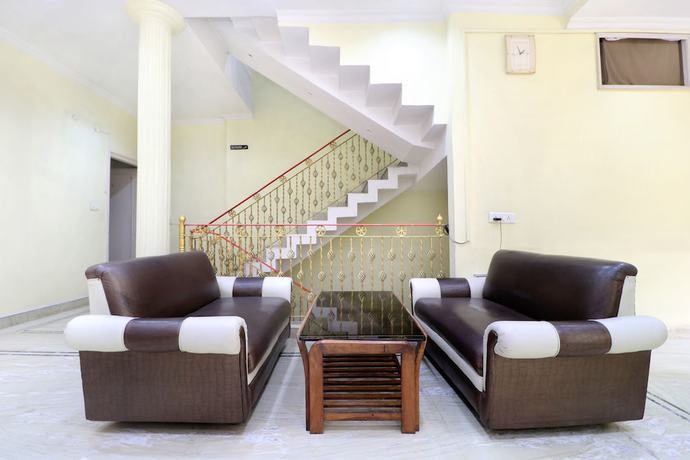 Imagen de los interiores del Hotel OYO 24073 Hari Darshan. Foto 20