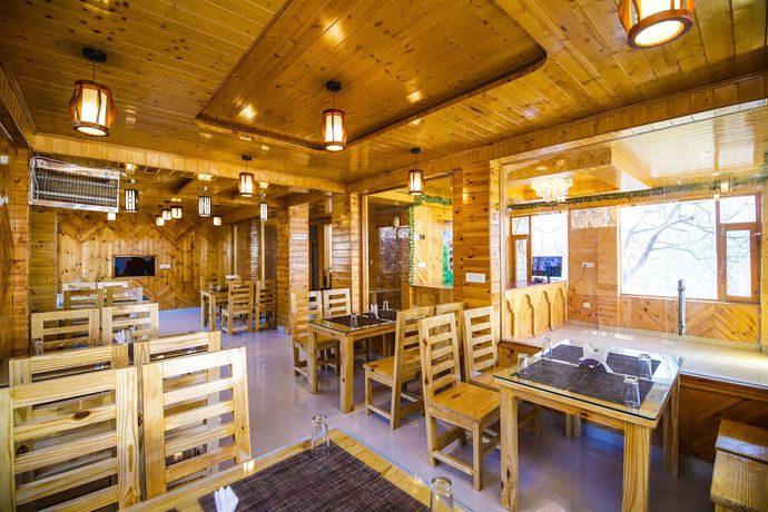 Imagen de los interiores del Hotel OYO 24074 Touchwood Shubh Dev. Foto 18