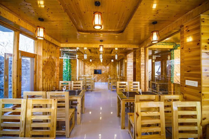 Imagen de los interiores del Hotel OYO 24074 Touchwood Shubh Dev. Foto 19