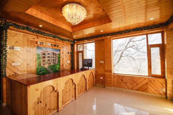 Imagen de los interiores del Hotel OYO 24074 Touchwood Shubh Dev. Foto 20
