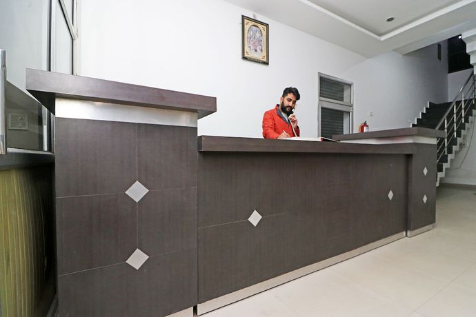 Imagen de los interiores del Hotel OYO 24199 Ojus Tower. Foto 18