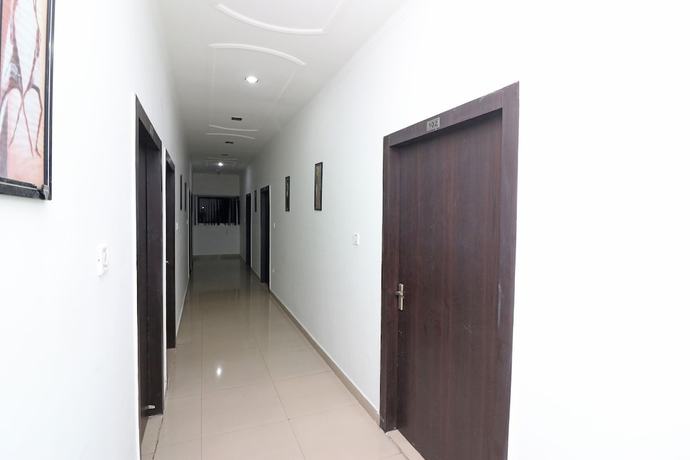 Imagen de los interiores del Hotel OYO 24199 Ojus Tower. Foto 20