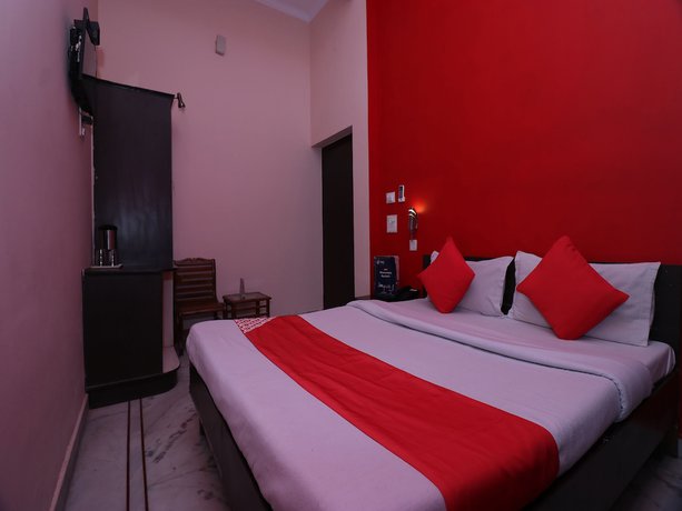 Imagen de la habitación del Hotel OYO 24340 Laxmi Palace. Foto 4