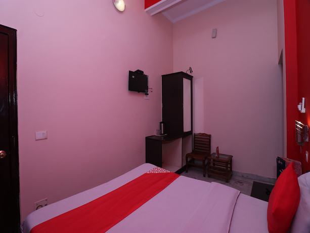 Imagen de la habitación del Hotel OYO 24340 Laxmi Palace. Foto 12