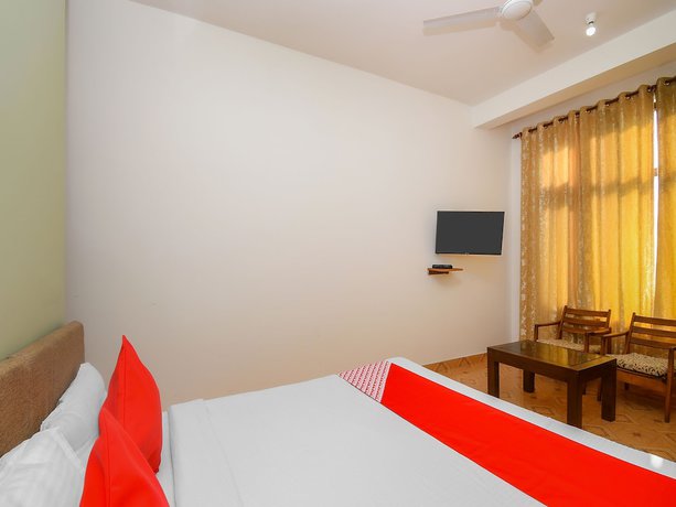 Imagen de la habitación del Hotel OYO 24550 Ram Rivera. Foto 3