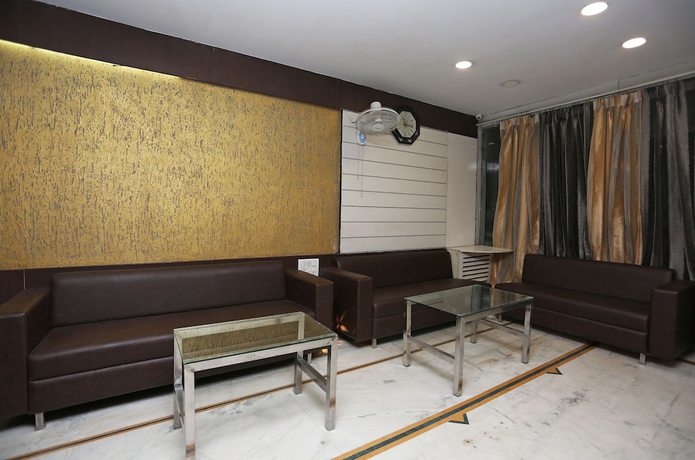 Imagen de los interiores del Hotel OYO 24646 Gaurav Palace. Foto 15