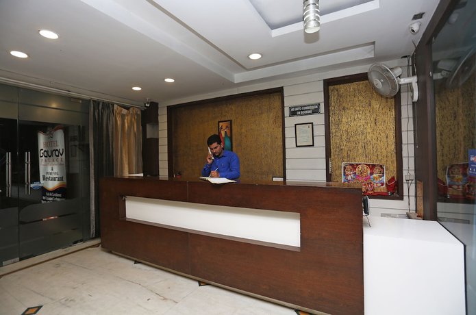 Imagen de los interiores del Hotel OYO 24646 Gaurav Palace. Foto 18