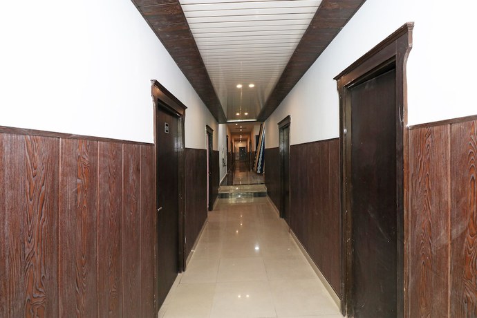 Imagen de los interiores del Hotel OYO 24662 Shanti. Foto 19