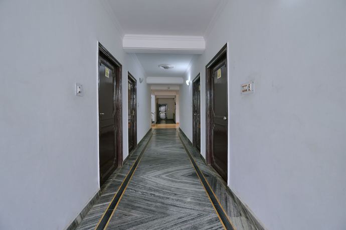 Imagen de los interiores del Hotel OYO 24795 Hills Ascot. Foto 14