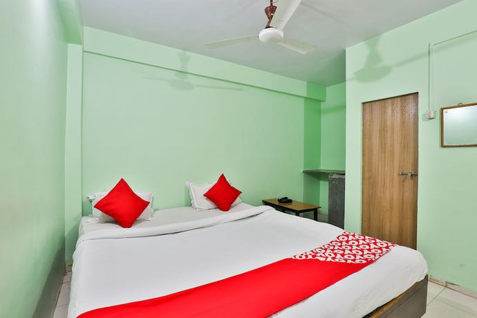 Imagen de la habitación del Hotel OYO 24833 Silver. Foto 6