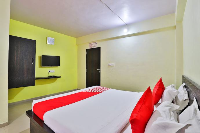 Imagen de la habitación del Hotel OYO 24833 Silver. Foto 11