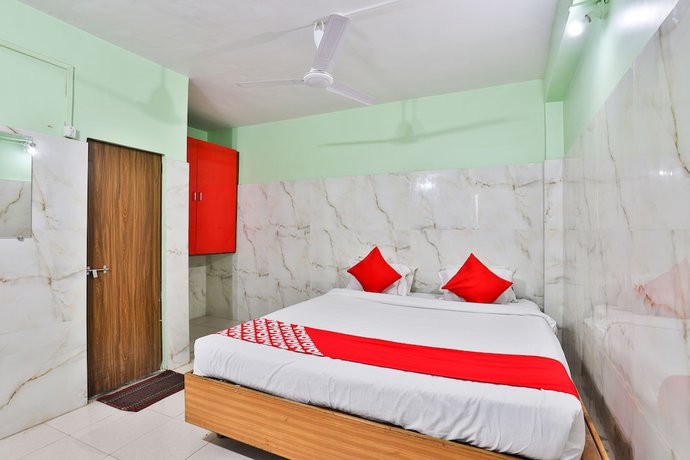 Imagen de la habitación del Hotel OYO 24833 Silver. Foto 17