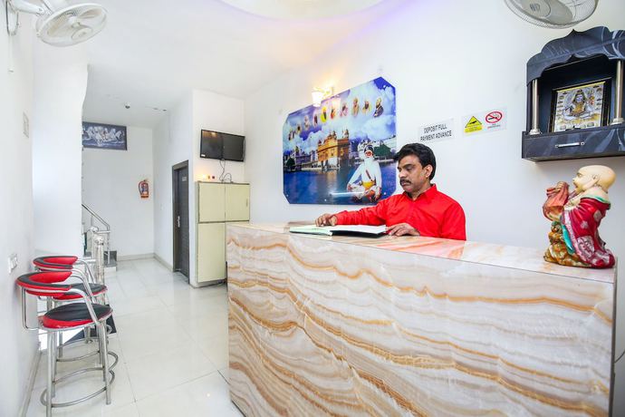 Imagen de los interiores del Hotel OYO 24851 R Continental. Foto 18