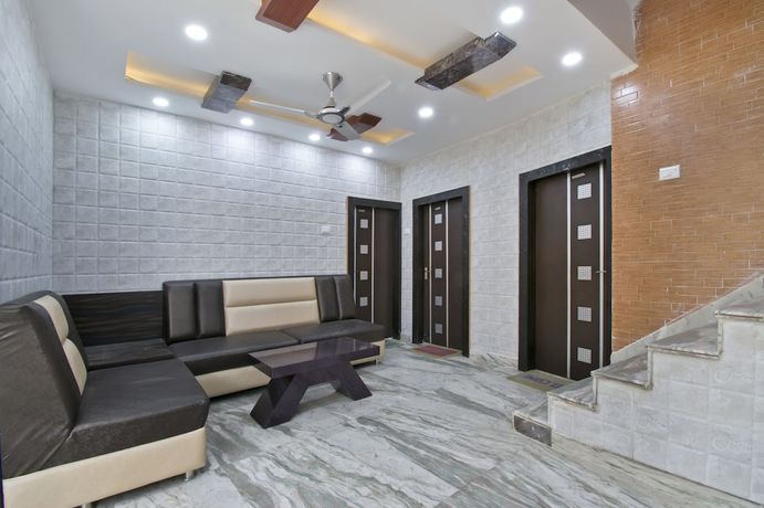 Imagen de los interiores del Hotel OYO 24887 New Suhani. Foto 17