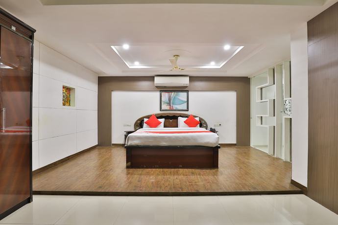 Imagen de la habitación del Hotel OYO 2494 Shree Plaza. Foto 6