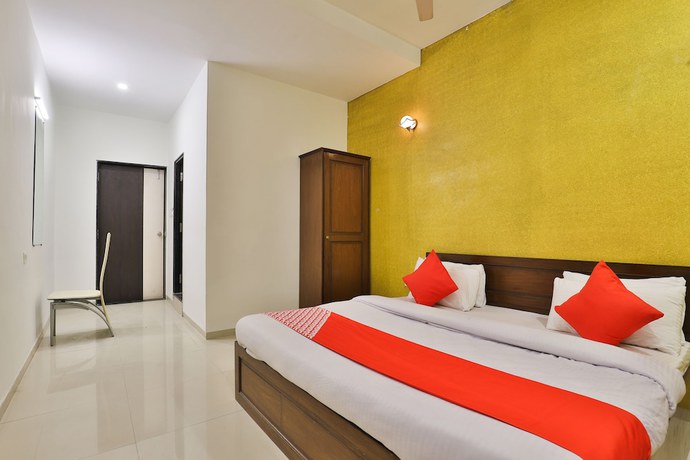 Imagen de la habitación del Hotel OYO 2494 Shree Plaza. Foto 17