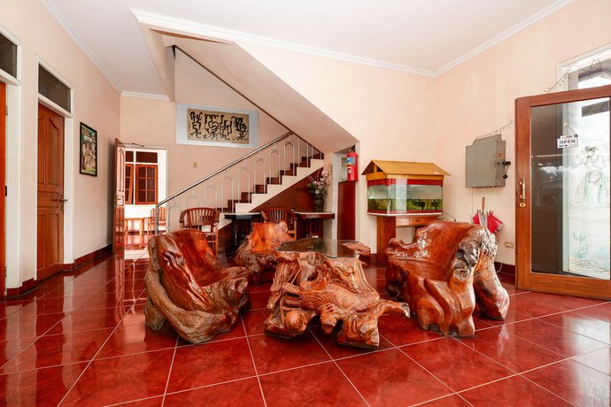Imagen de los interiores del Hotel OYO 2495 Wijaya. Foto 17