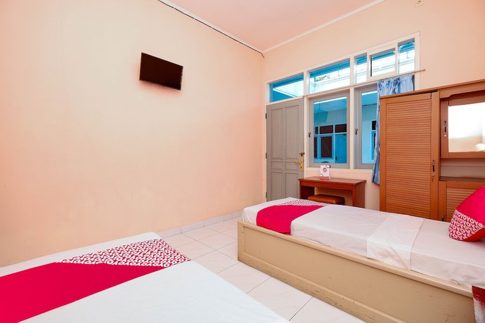 Imagen de la habitación del Hotel OYO 2495 Wijaya. Foto 11