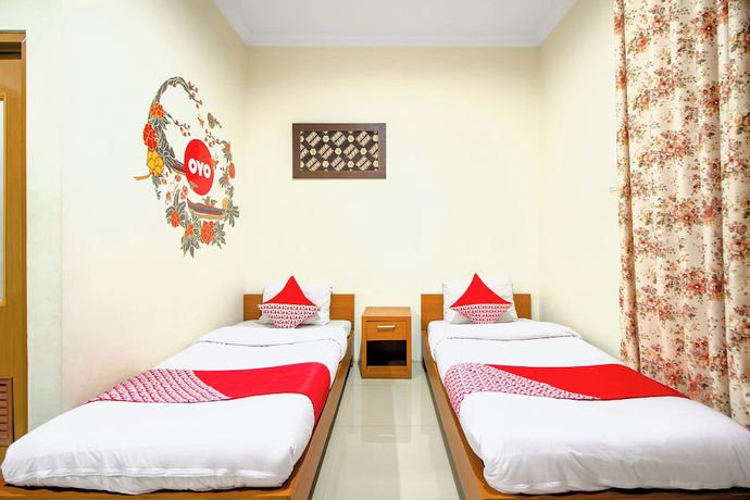 Imagen de la habitación del Hotel OYO 250 De\'gadri Ndalem. Foto 4