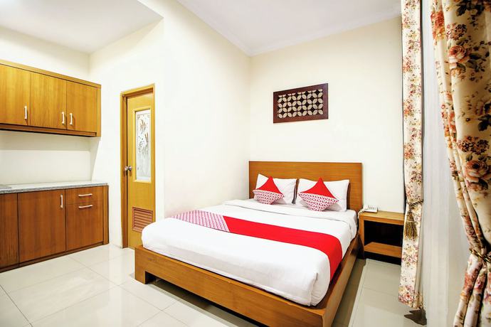 Imagen de la habitación del Hotel OYO 250 De\'gadri Ndalem. Foto 8