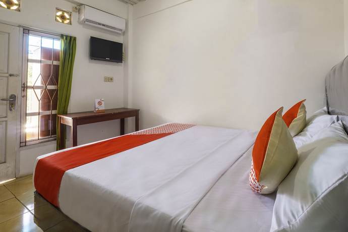 Imagen de la habitación del Hotel OYO 2562 Pondok Tajlibu Syifa Syariah. Foto 12