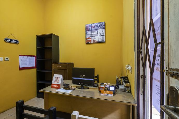 Imagen de los interiores del Hotel OYO 2562 Pondok Tajlibu Syifa Syariah. Foto 20