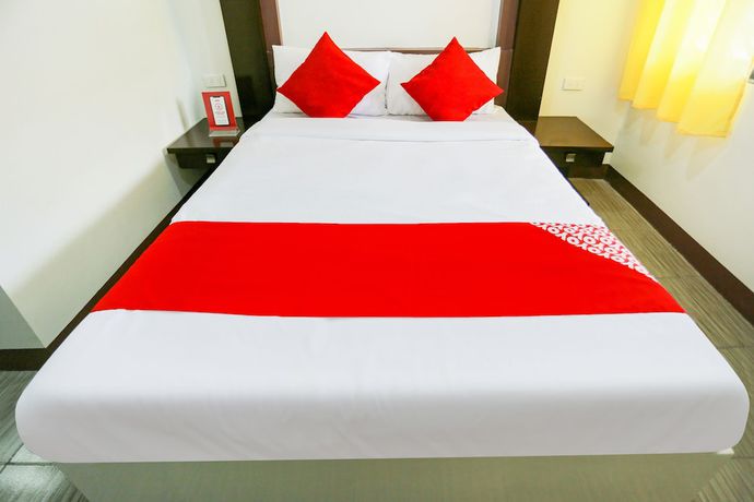 Imagen de la habitación del Hotel OYO 257 Jrja Suites. Foto 4