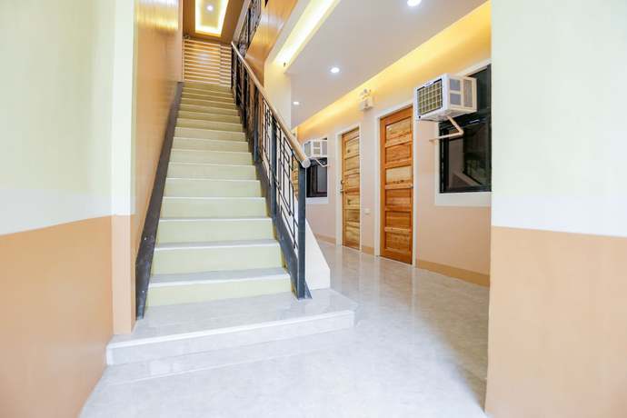 Imagen de los interiores del Hotel OYO 257 Jrja Suites. Foto 14