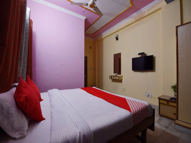Imagen de la habitación del Hotel OYO 26186 Dagshai View. Foto 17