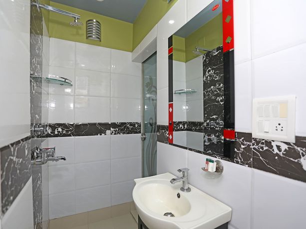 Imagen de la habitación del Hotel OYO 2629 Royal Odyssey. Foto 6