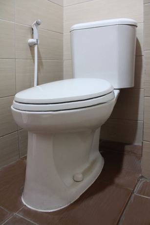 Imagen de la habitación del Hotel OYO 266 Margonda Residence 5. Foto 10