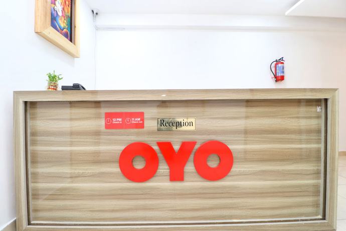 Imagen de los interiores del Hotel OYO 26606 R K Grand. Foto 18