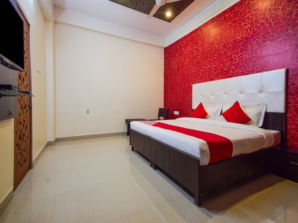 Imagen de la habitación del Hotel OYO 26659 Parmanand Garden. Foto 14