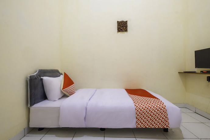 Imagen de la habitación del Hotel OYO 2674 Siliwangi Guest House Syariah. Foto 10