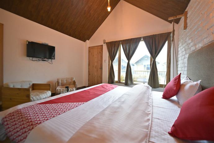 Imagen de la habitación del Hotel OYO 26982 The Stay (luxury Chalet). Foto 2