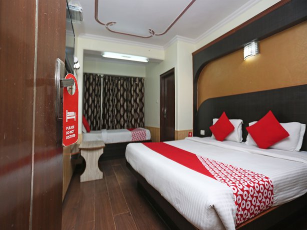 Imagen de la habitación del Hotel OYO 27002 H S R Ram Bazaar. Foto 2