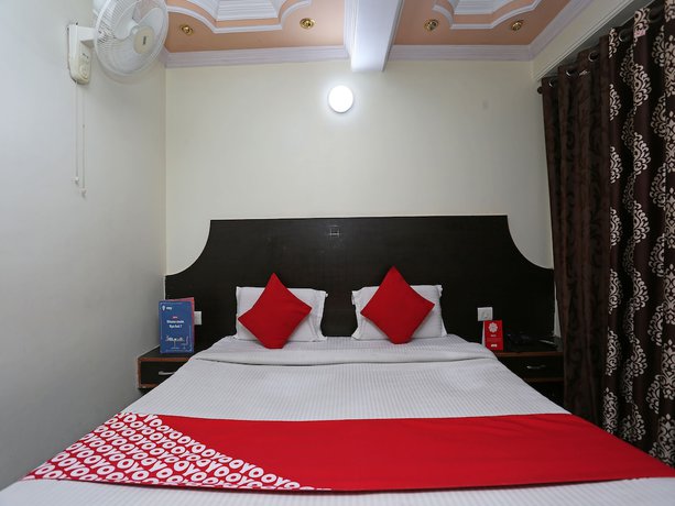 Imagen de la habitación del Hotel OYO 27002 H S R Ram Bazaar. Foto 15