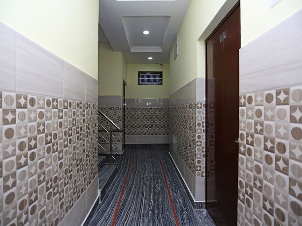 Imagen de los interiores del Hotel OYO 27054 New Sundaram. Foto 17