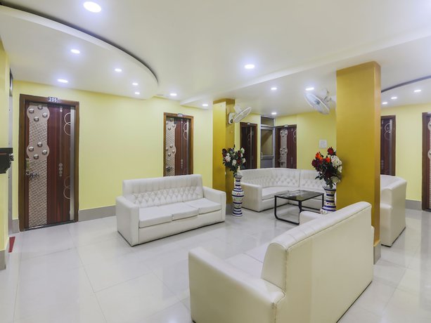 Imagen de los interiores del Hotel OYO 27073 Grand Silicon. Foto 14