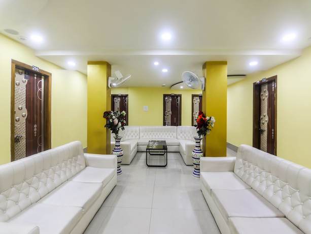 Imagen de los interiores del Hotel OYO 27073 Grand Silicon. Foto 19