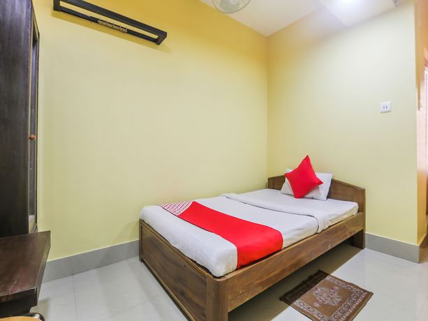 Imagen de la habitación del Hotel OYO 27073 Grand Silicon. Foto 13