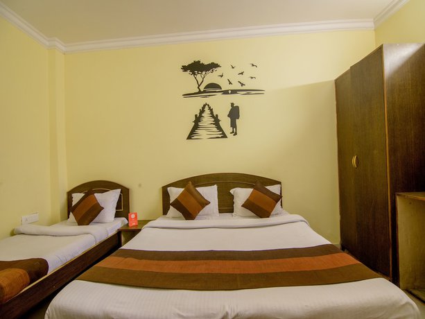 Imagen de la habitación del Hotel OYO 2729 HV International. Foto 11